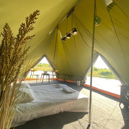 Glamping Pop-up - Fishing Village Riverside Holiday Center *