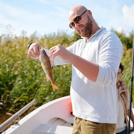 Glamping Pop-up - Fishing Village Riverside Holiday Center Οργανωμένο κάμπινγκ Παρνού