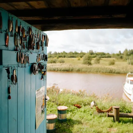 Οργανωμένο κάμπινγκ Glamping Pop-up - Fishing Village Riverside Holiday Center