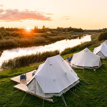 Οργανωμένο κάμπινγκ Glamping Pop-up - Fishing Village Riverside Holiday Center
